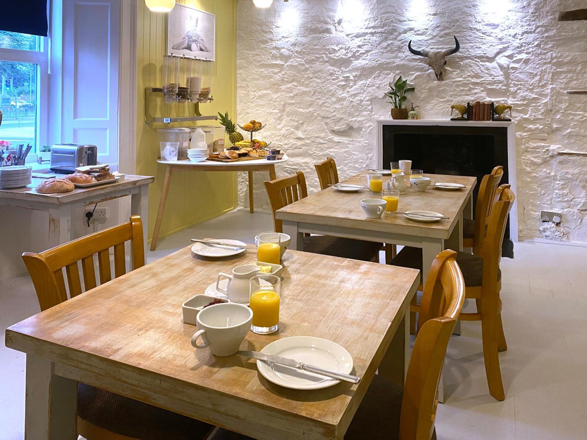 Red Lion, Coorie Inn Earlston Bagian luar foto